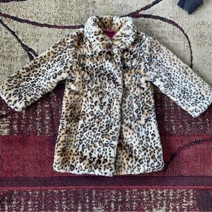 Circo Girls Leopard Print Fur Coat  animal print Size 2T